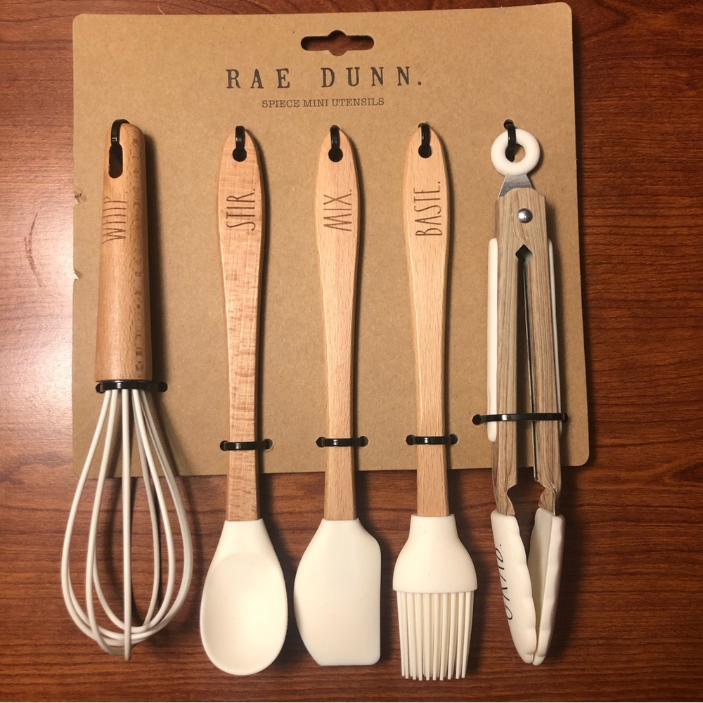 RAE DUNN mini utensil set!